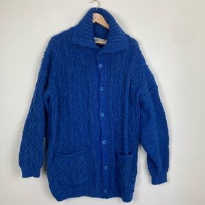 Aran 100% virgin irish wool fisherman’s knit sweater in bright blue. Size Large
